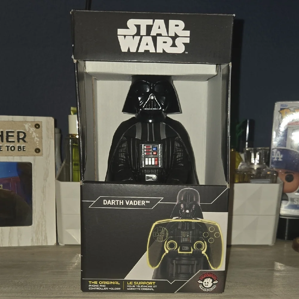 Star Wars Darth Vader Controller Holder - Black